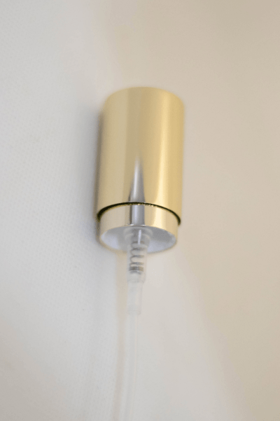 Válvula Spray Com Tampa Dourada Luxo R18